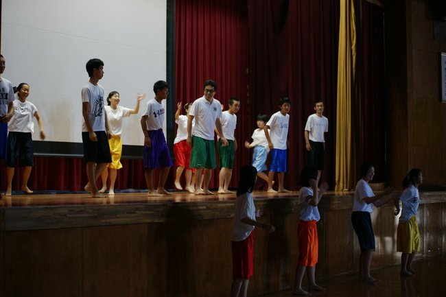 ダンス　ダンス