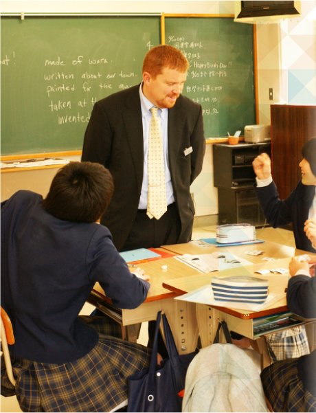 「日本から世界へ」　英語で自分を発信します！